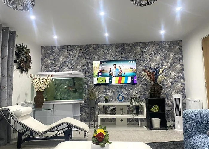 Будинок відпочинку ☆igloo Magnoliaview Luxe Townhouse + Free Parking☆ Лідс