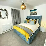 Igloo Magnolia Luxe Townhouse I Free Parking * Leeds (West Yorkshire)