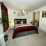 Igloo Magnolia Luxe Townhouse I Free Parking * Leeds (West Yorkshire)