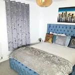 Igloo Magnolia Luxe Townhouse I Free Parking * Leeds (West Yorkshire)