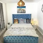 Igloo Magnolia Luxe Townhouse I Free Parking Semesterbostad *