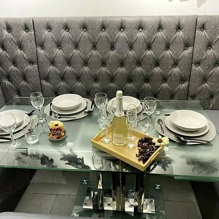 ☆igloo Magnoliaview Luxe Townhouse + Free Parking☆