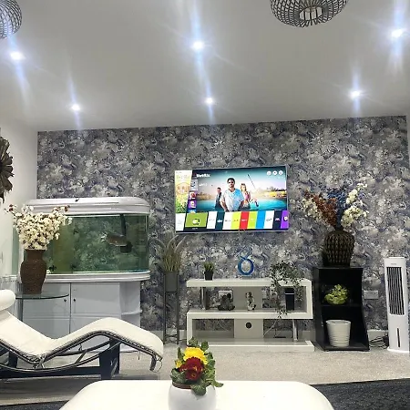 Holiday home ☆igloo Magnoliaview Luxe Townhouse + Free Parking☆ Leeds (West Yorkshire)