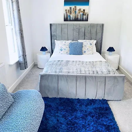 Semesterbostad Igloo Magnolia Luxe Townhouse I Free Parking Leeds (West Yorkshire)