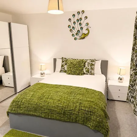 度假居 Igloo Magnolia Luxe Townhouse I Free Parking 利兹
