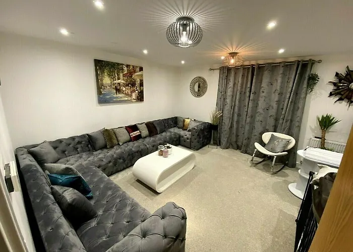 Semesterbostad ☆igloo Magnoliaview Luxe Townhouse + Free Parking☆ *