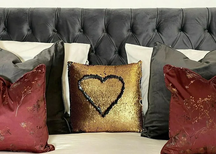 ☆igloo Magnoliaview Luxe Townhouse + Free Parking☆