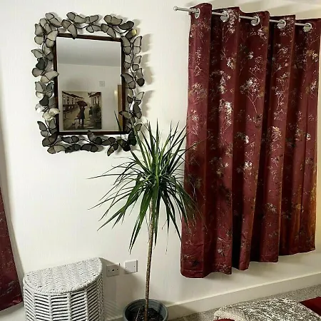 ☆igloo Magnoliaview Luxe Townhouse + Free Parking☆ 利兹