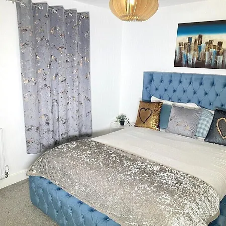 ☆igloo Magnoliaview Luxe Townhouse + Free Parking☆ * 利兹